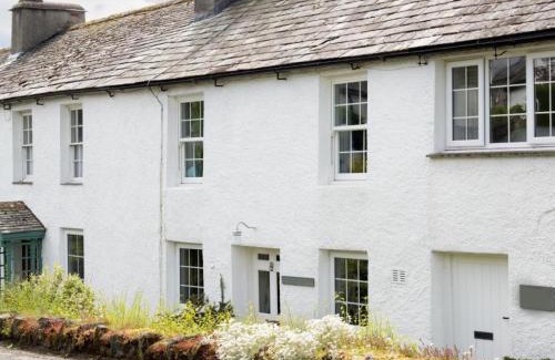Portinscale House | 2 Bed in Portinscale SZ341