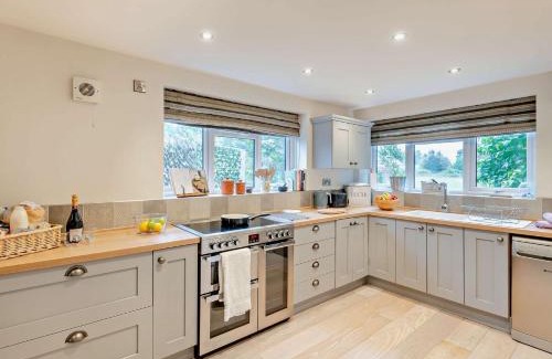 Richmond House | 2 Bed in Richmond 74305