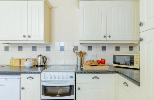 Rothbury Apartment | 2 Bed in Rothbury 74811