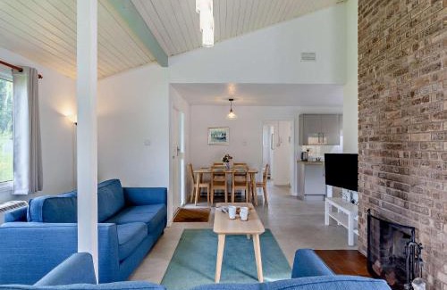 Saltash House | 2 Bed in Saltash 95644