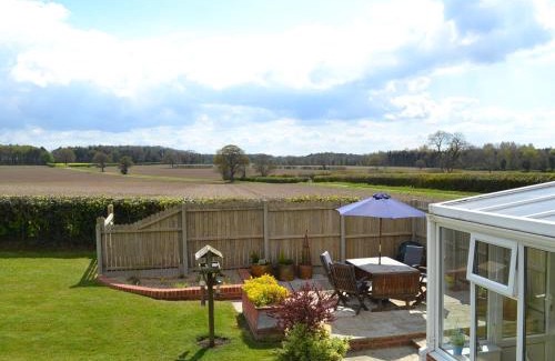 Fakenham House | 2 bed in Shereford KT156
