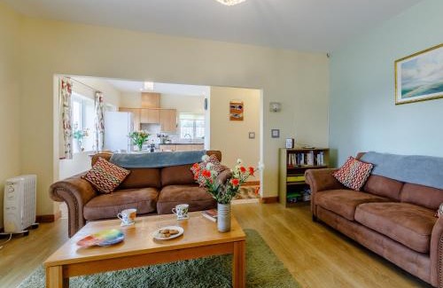 Ottery St Mary House | 2 Bed in Sidmouth LAMBS