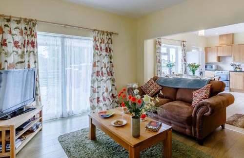 Ottery St Mary House | 2 Bed in Sidmouth LAMBS