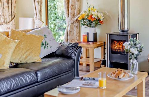 South Molton House | 2 Bed in South Molton ISLVI