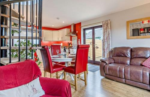Melrose House | 2 Bed in St Boswells 78774