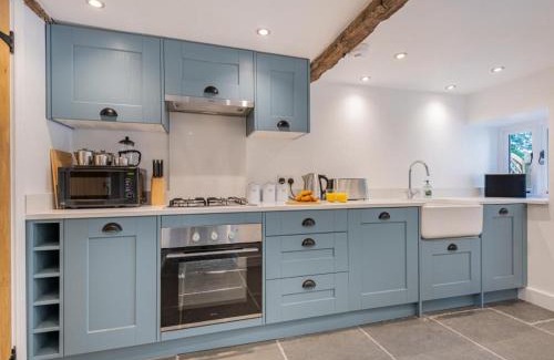 Staveley House | 2 Bed in Staveley SZ590