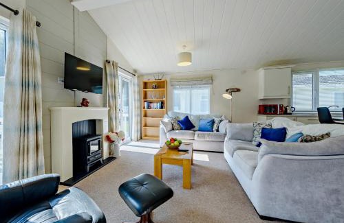 Amroth House | 2 Bed in Stepaside 91799