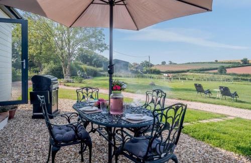 Tiverton House | 2 Bed in Tiverton 78468