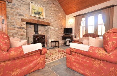 Llanrhian House | 2 Bed in Trefin 53019