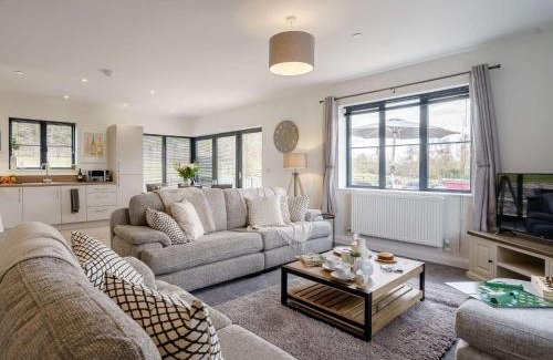 Kemeys Commander House | 2 Bed in Usk 82391