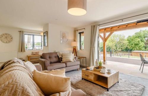 Kemeys Commander Apartment | 2 Bed in Usk 87948
