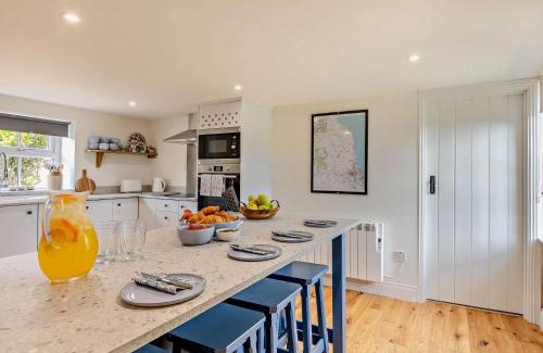 Guyzance House | 2 Bed in Warkworth 93337