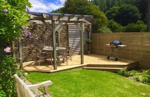 Weare Giffard House | 2 Bed in Weare Giffard VALEN