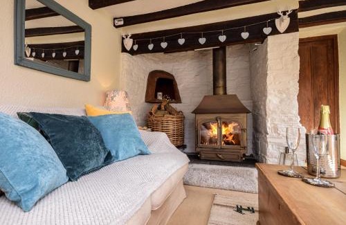 Weare Giffard House | 2 Bed in Weare Giffard VALEN