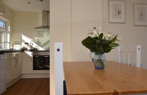 Kewstoke House | 2 Bed in Weston-super-Mare 57144