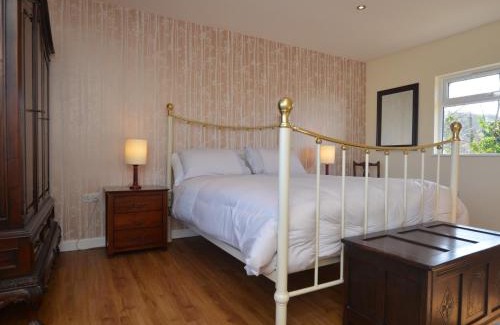 Kewstoke House | 2 Bed in Weston-super-Mare 57144