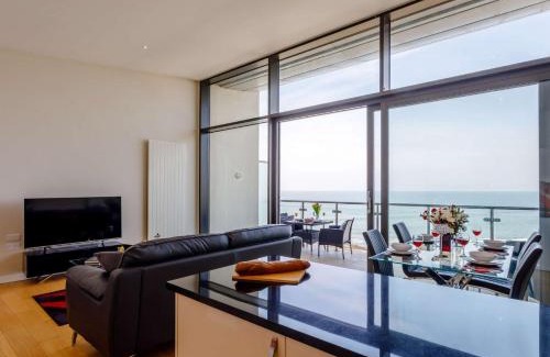 Westleigh Apartment | 2 Bed in Westward Ho ATHEI