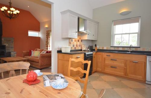 Whitland House | 2 bed in Whitland 43978