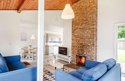 Saltash House | 2 Bed in Whitsand Bay 88314