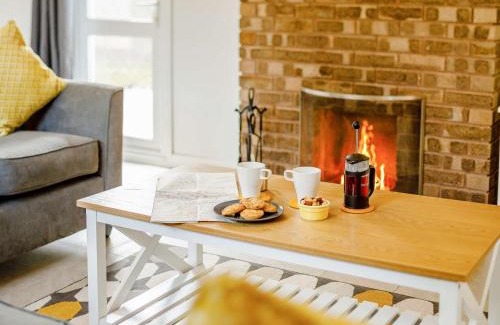 Saltash House | 2 Bed in Whitsand Bay 88311