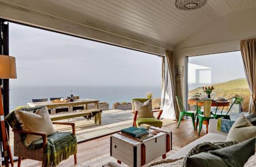 Freathy House | 2 Bed in Whitsand Bay 91328