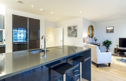 London Borough of Hounslow Apartment | 2 Bed Property Close to Heathrow Airport