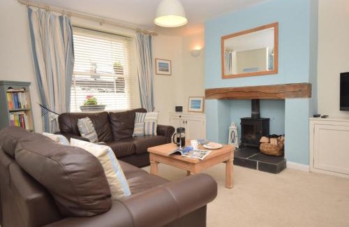Appledore House | 2 bed property in Appledore DOLPH