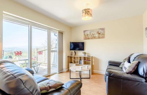 Bala House | 2 bed property in Bala 86963