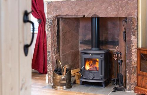Maryport House | 2 bed property in Mawbray Cumbria SZ214