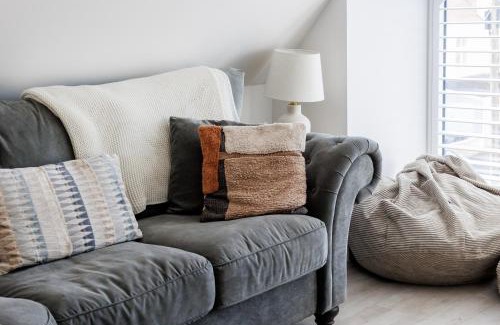 Boscombe Apartment | 2 bed Seaside Apartment with Parking