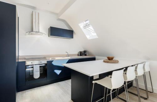 Boscombe Apartment | 2 bed Seaside Apartment with Parking