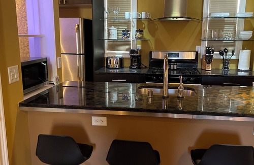 Downtown Sacramento Villa | 2 Bed Villa heart of Downtown