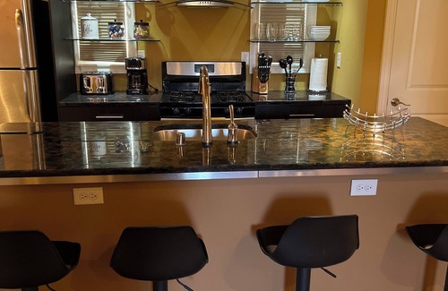 Downtown Sacramento Villa | 2 Bed Villa heart of Downtown
