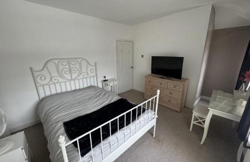 Worksop Apartment | 2 Bed Worksop Home