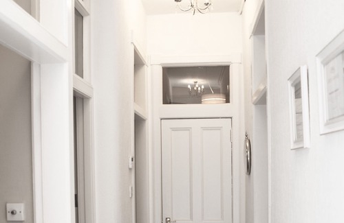 Stockbridge Apartment | 2 bedrm Edinburgh apartment, 1 mile from Castle.