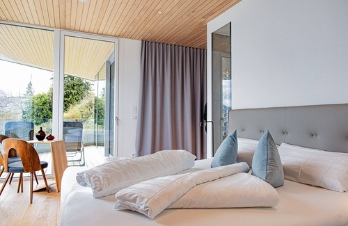 Seewalchen am Attersee Apartment | 2 Bedroom Apartment in Seewalchen am Attersee