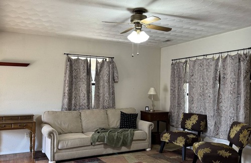 Scopus Cottage | 2 bedroom 1 1/2 bath country home