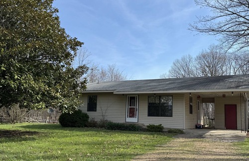 Scopus Cottage | 2 bedroom 1 1/2 bath country home