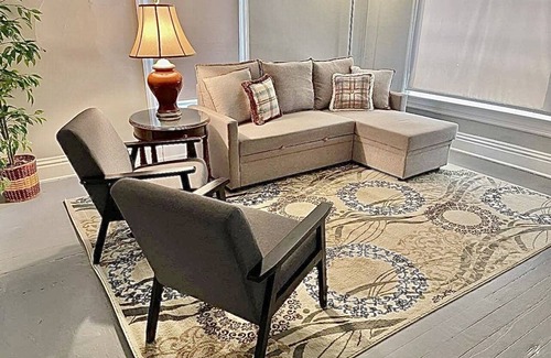 Shelby Park House | 2 bedroom 1 bath beautiful home!