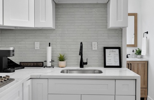 Oxnard Apartment | 2 bedroom 1 bath guesthouse
