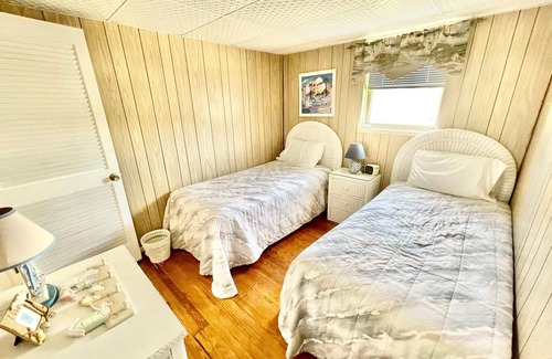 Townsend's Inlet House | 2 Bedroom 1 Bath Seasonal