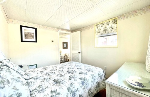 Townsend's Inlet House | 2 Bedroom 1 Bath Seasonal