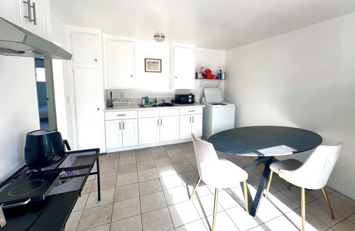 Rosemead Apartment | 2 Bedroom 1 Bathroom super clean at center location in LA