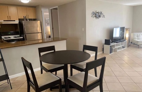 Diamond Head - Kapahulu - St. Louis Condo | 2 bedroom 1 bathroom, walk to world famous Waikiki beach only 0.3mi
