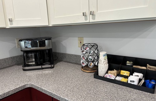 Cody Cabin | 2 Bedroom- 2 Bath Cottage - sleeps 6 max