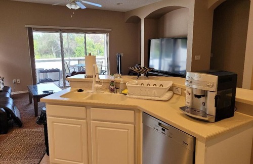 Key Vista House | 2 bedroom 2 bath home close to restaurants, shopping, parks and beaches.