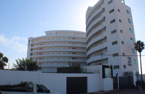 Costa de Oro Apartment | 2 Bedroom, 2 Bath Oceanfront Condo with Balcony, Secure Parking
