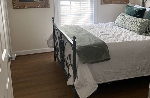 Northside District Bed & Breakfast | 2 Bedroom 2 bath walking distance from Rupp Arena