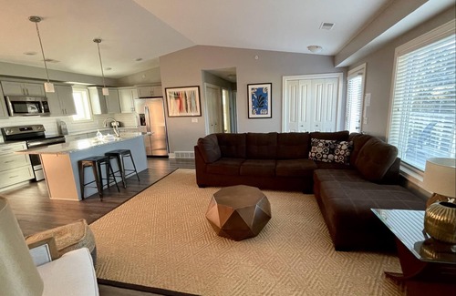 Douglas Condo | 2 bedroom/2 bath with pool access