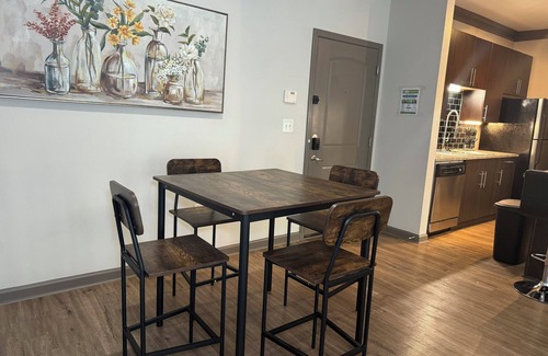 Dunwoody Apartment | 2-bedroom/2-bathroom apartment in enjoyable Dunwoody with AC, fitness room, WiFi